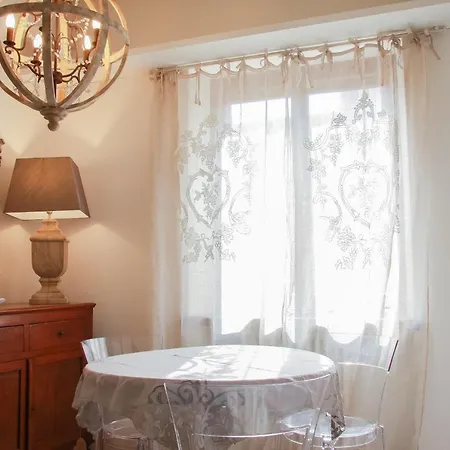 The Attic Nest Apartment *